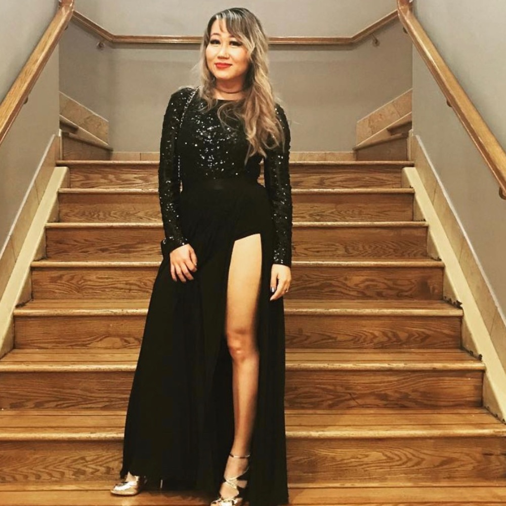 Express wedding outfit (long skirt and body suit)